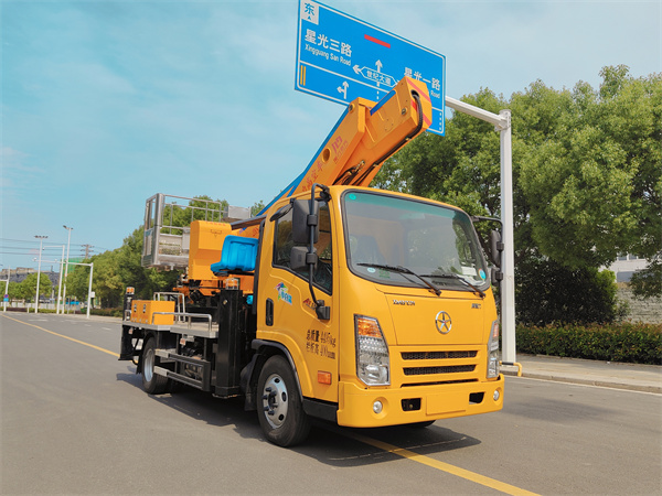 國六 大運28米高 空 作 業 車