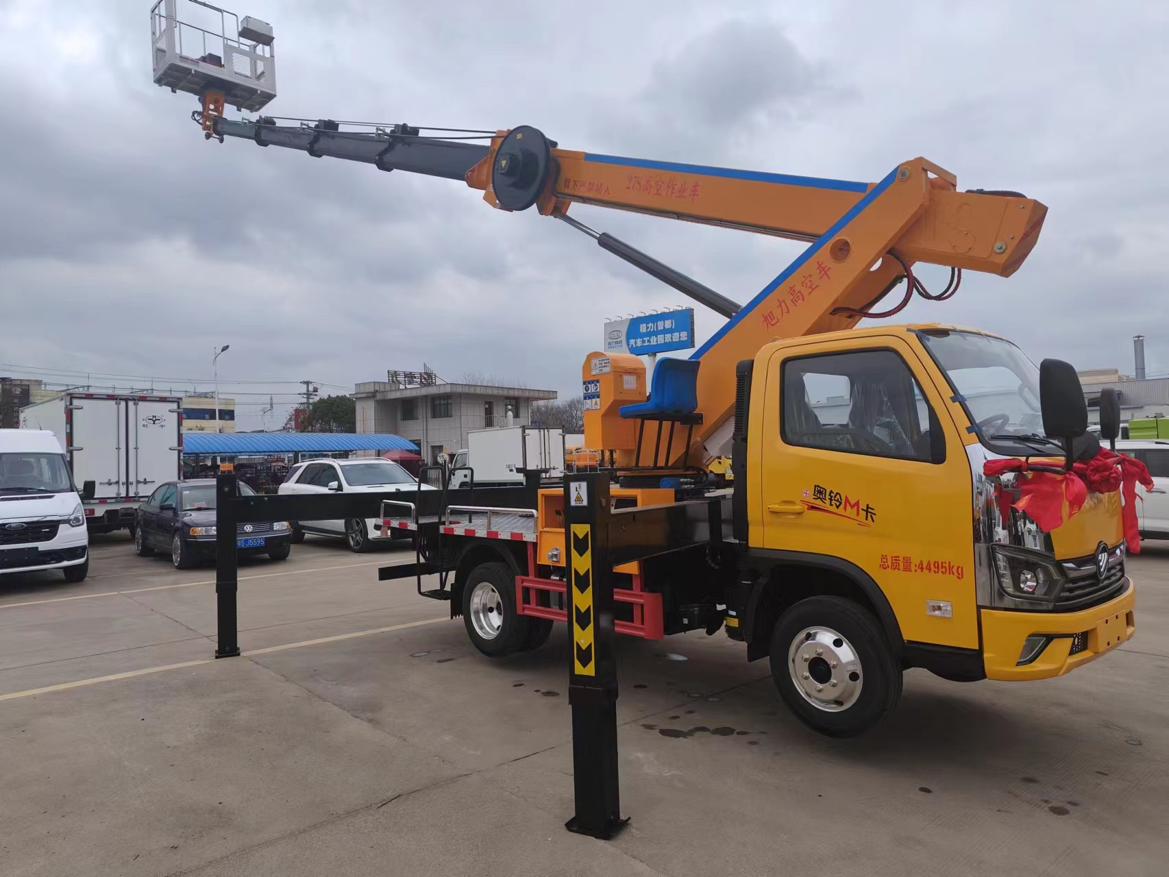 國六 福田奧鈴27米高 空 作 業 車